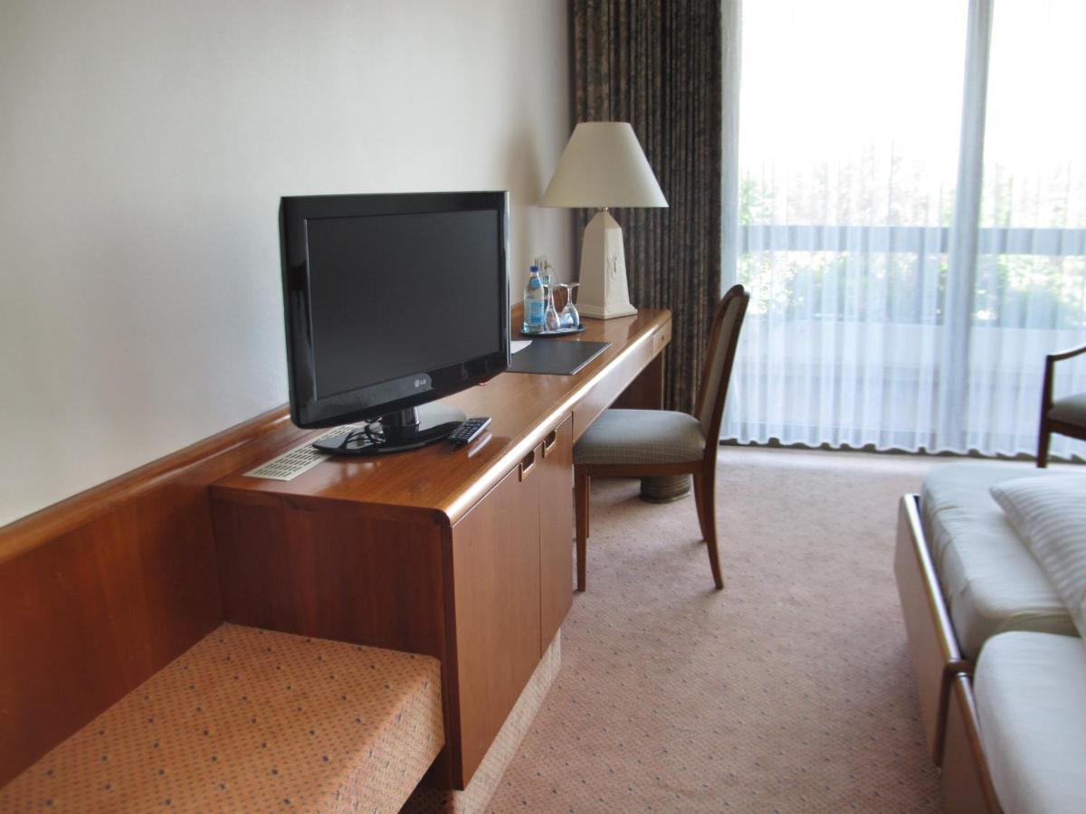 Kaefernberg - Weinhotel อัลเซเนา อิน อุนเทอร์ฟรานเคน ภายนอก รูปภาพ