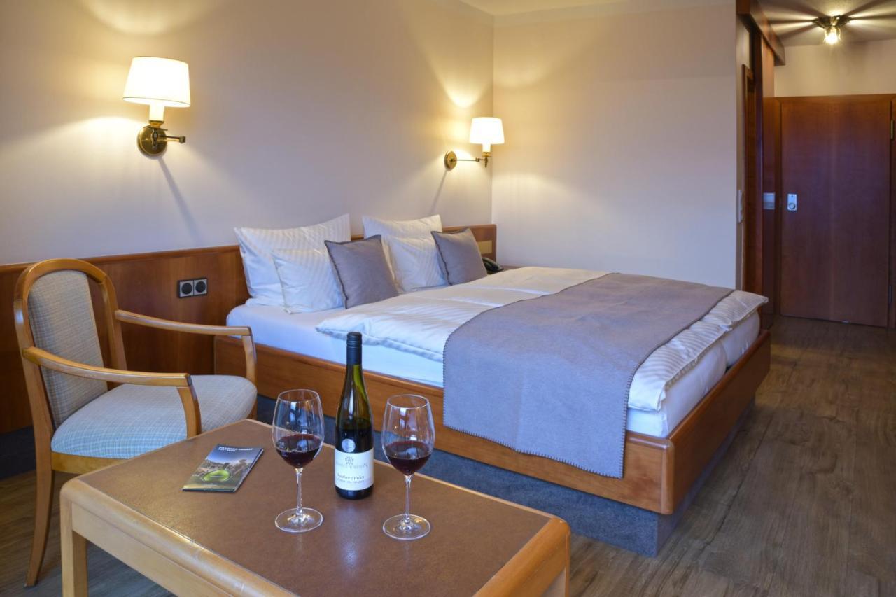 Kaefernberg - Weinhotel อัลเซเนา อิน อุนเทอร์ฟรานเคน ภายนอก รูปภาพ