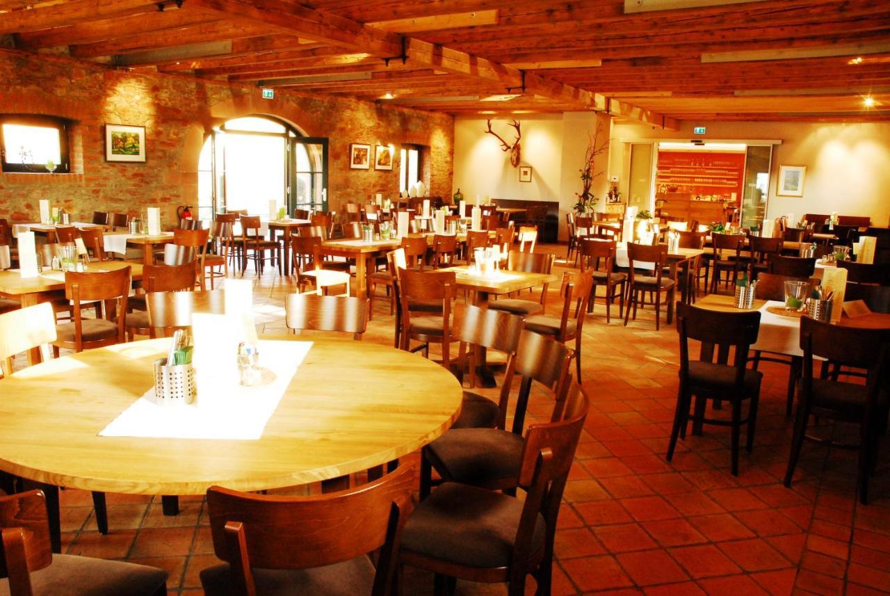 Kaefernberg - Weinhotel อัลเซเนา อิน อุนเทอร์ฟรานเคน ภายนอก รูปภาพ