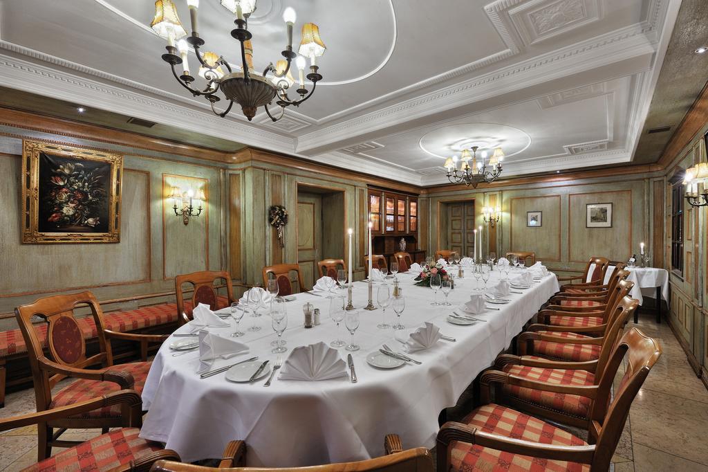 Kaefernberg - Weinhotel อัลเซเนา อิน อุนเทอร์ฟรานเคน ภายนอก รูปภาพ